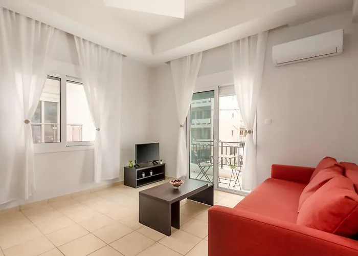 Townhall Apartment's *