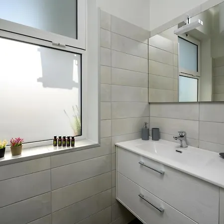 Townhall Apartment's Apartment Rhodes City
