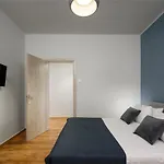 Townhall Apartment's Lägenhet Rhodes City