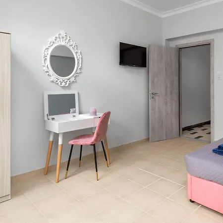 Townhall Apartment's Апартаменты *